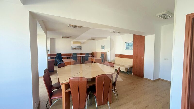 Ion Mihalache Spatiu birouri zona Mihalache - Turda in imobil mixt, 4 camere, 155 mp, 8 eur/mp