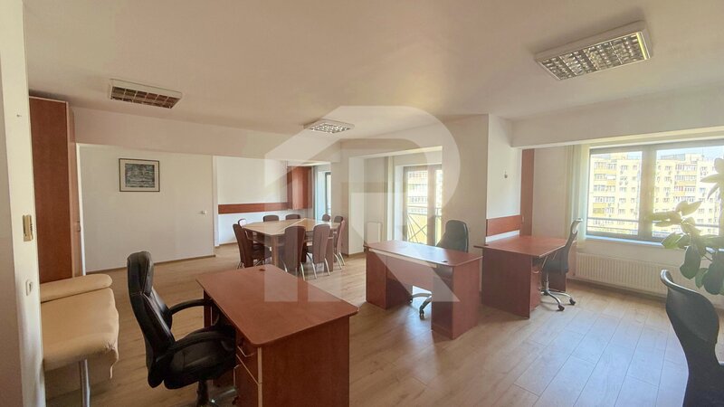 Ion Mihalache Spatiu birouri zona Mihalache - Turda in imobil mixt, 4 camere, 155 mp, 8 eur/mp